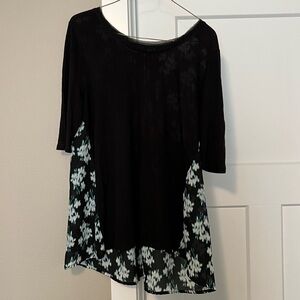 Simply Vera Vera Wang Black and White Boxy Blouse